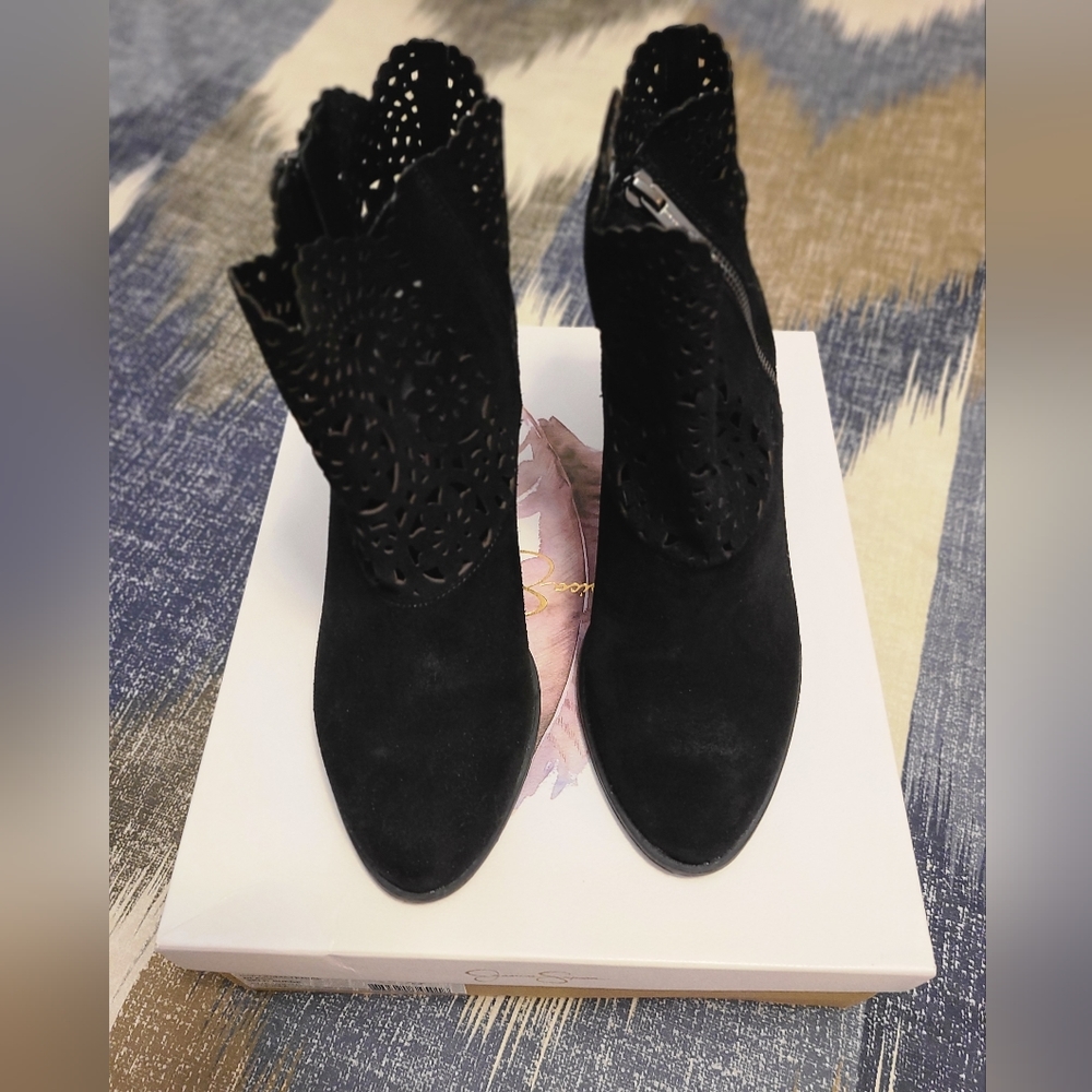 Jessica Simpson Cachelle Suede Booties
